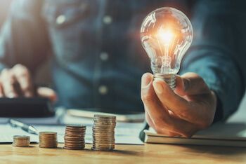 Dostawcy prądu w Polsce. Jakich sprzedawców energii elektrycznej masz do wyboru?