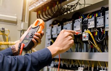 Ile kosztuje instalacja elektryczna w domu?