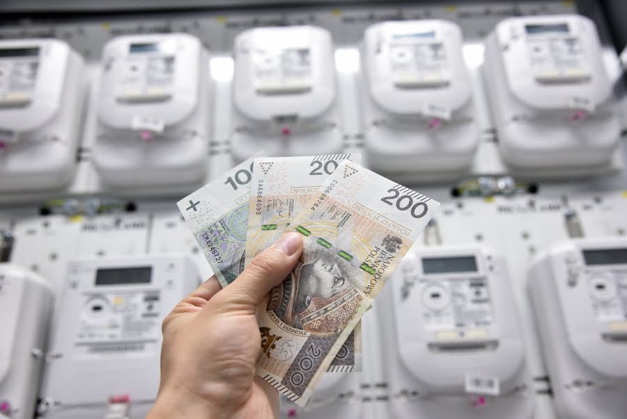 Licznik przedpłatowy – opłaty stałe. Co warto wiedzieć?