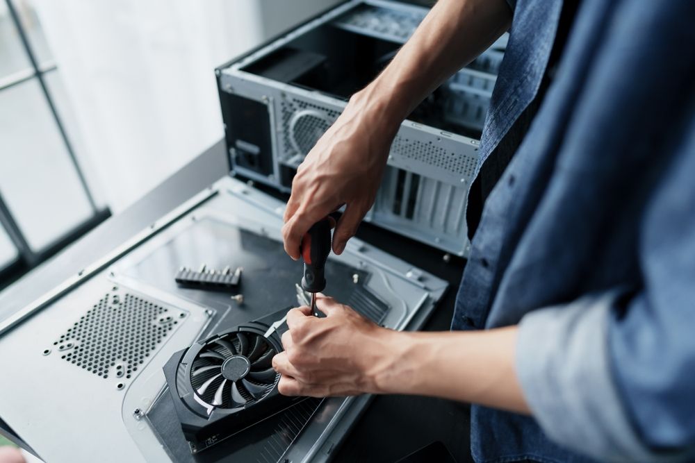 Ile prądu zużywa komputer? Porównanie i kalkulacja kosztów energii
