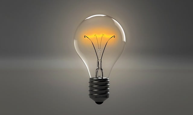 Ile prądu zużywa żarówka LED 10W?